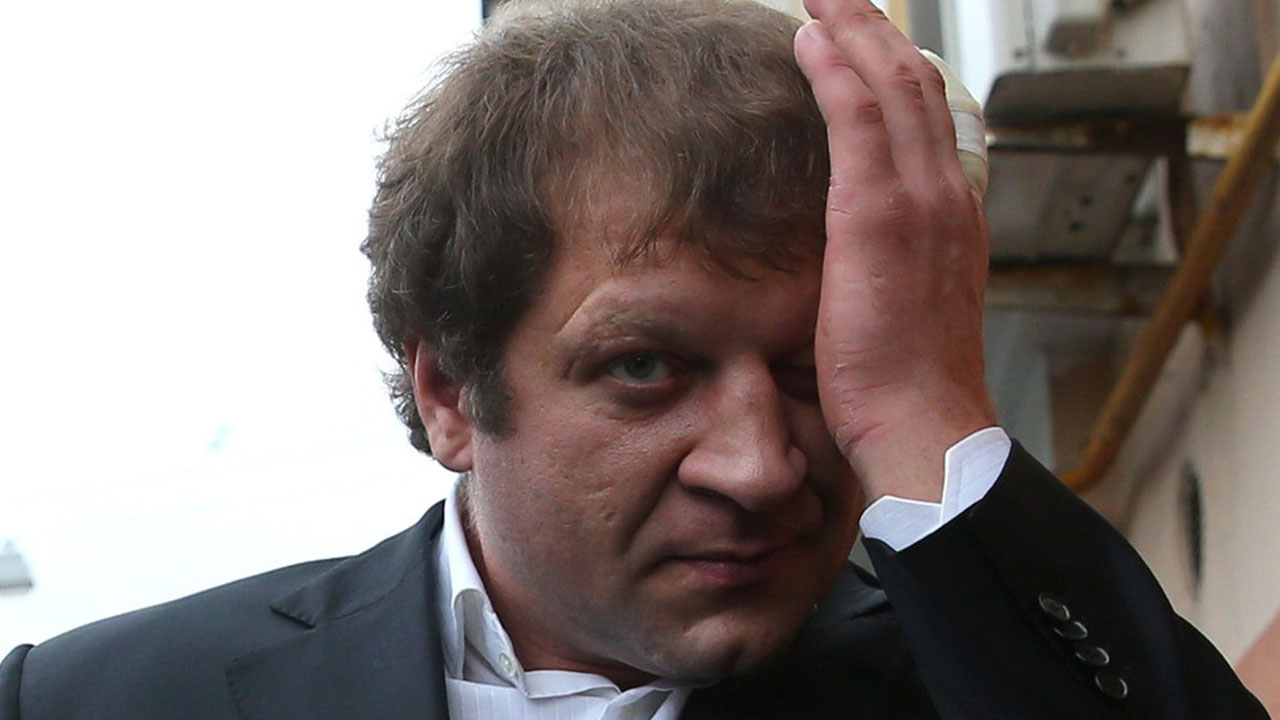 АЛЕКСАНДР ЕМЕЛЬЯНЕНКО: ФЕДЯ НЕ ПОБЛАГОДАРИЛ МЕНЯ ЗА ТО, ЧТО Я ЕГО РЕАЛЬНО ВЫРУЧИЛ. ПО БАРАБАНУ, ЧТО РОДНОЙ БРАТ ОТГРЕБ
